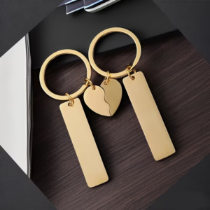 engrave 4 you 2 delige rvs koppel sleutelhangers met half hart